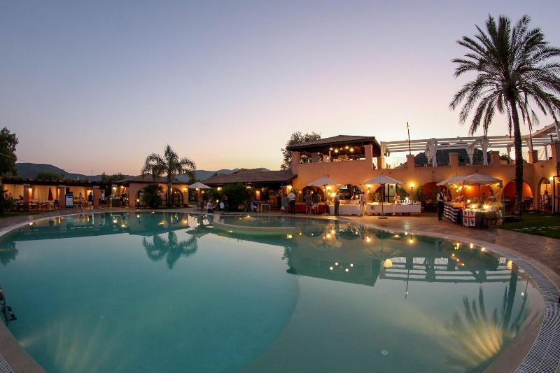 Alma Resort Castiadas Esterno foto
