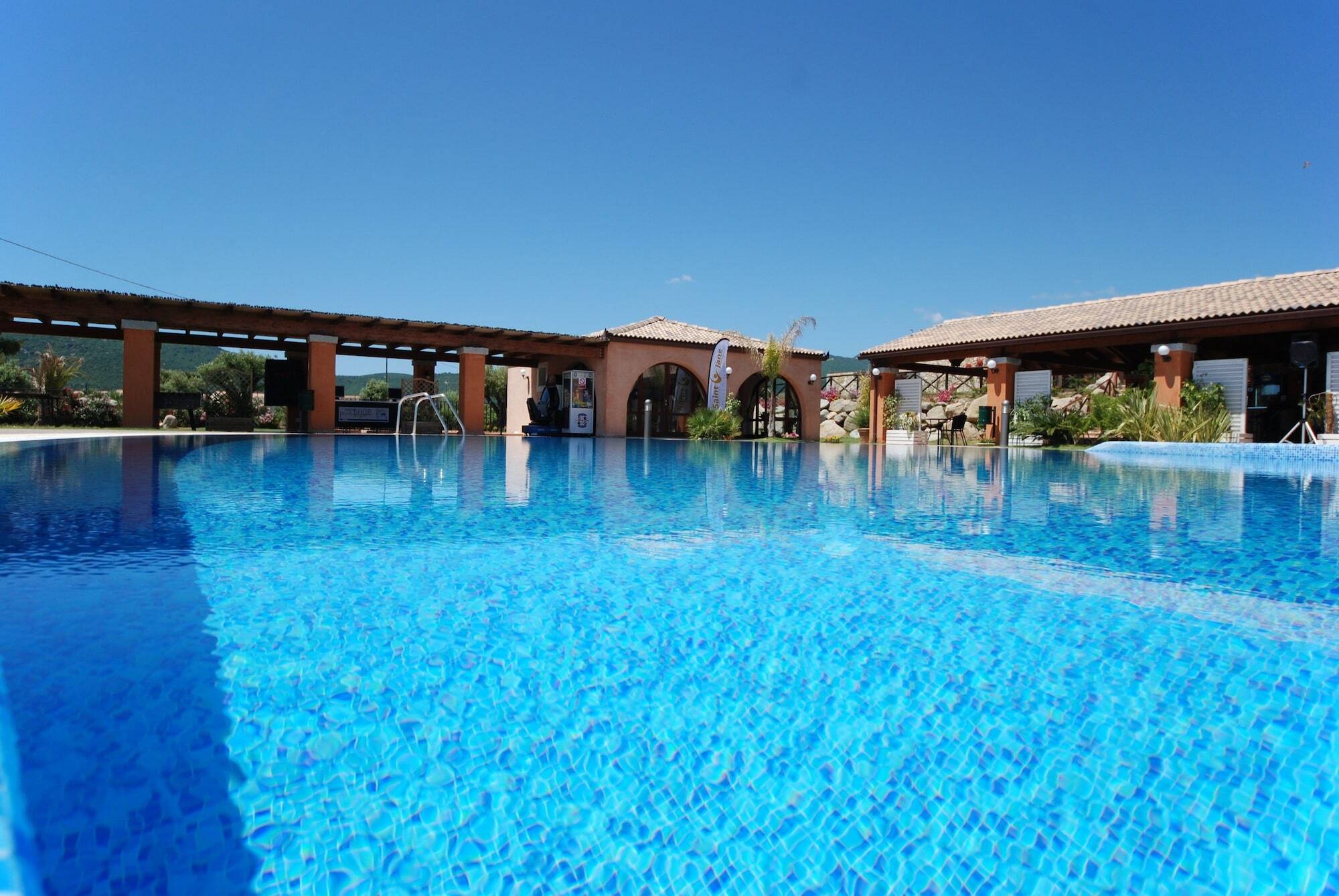 Alma Resort Castiadas Esterno foto