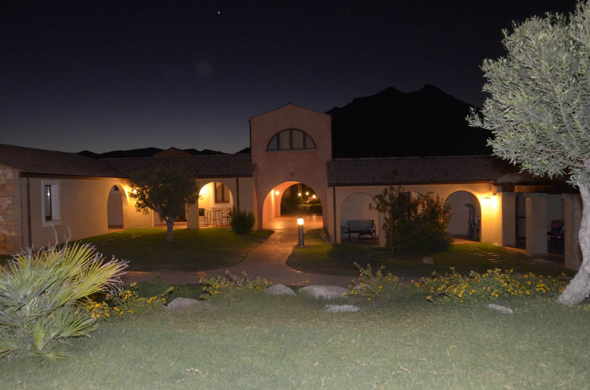Alma Resort Castiadas Esterno foto